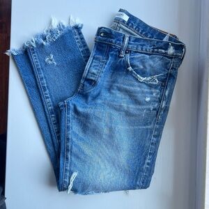 Moussy Vintage Keller Tapered distressed blue jeans